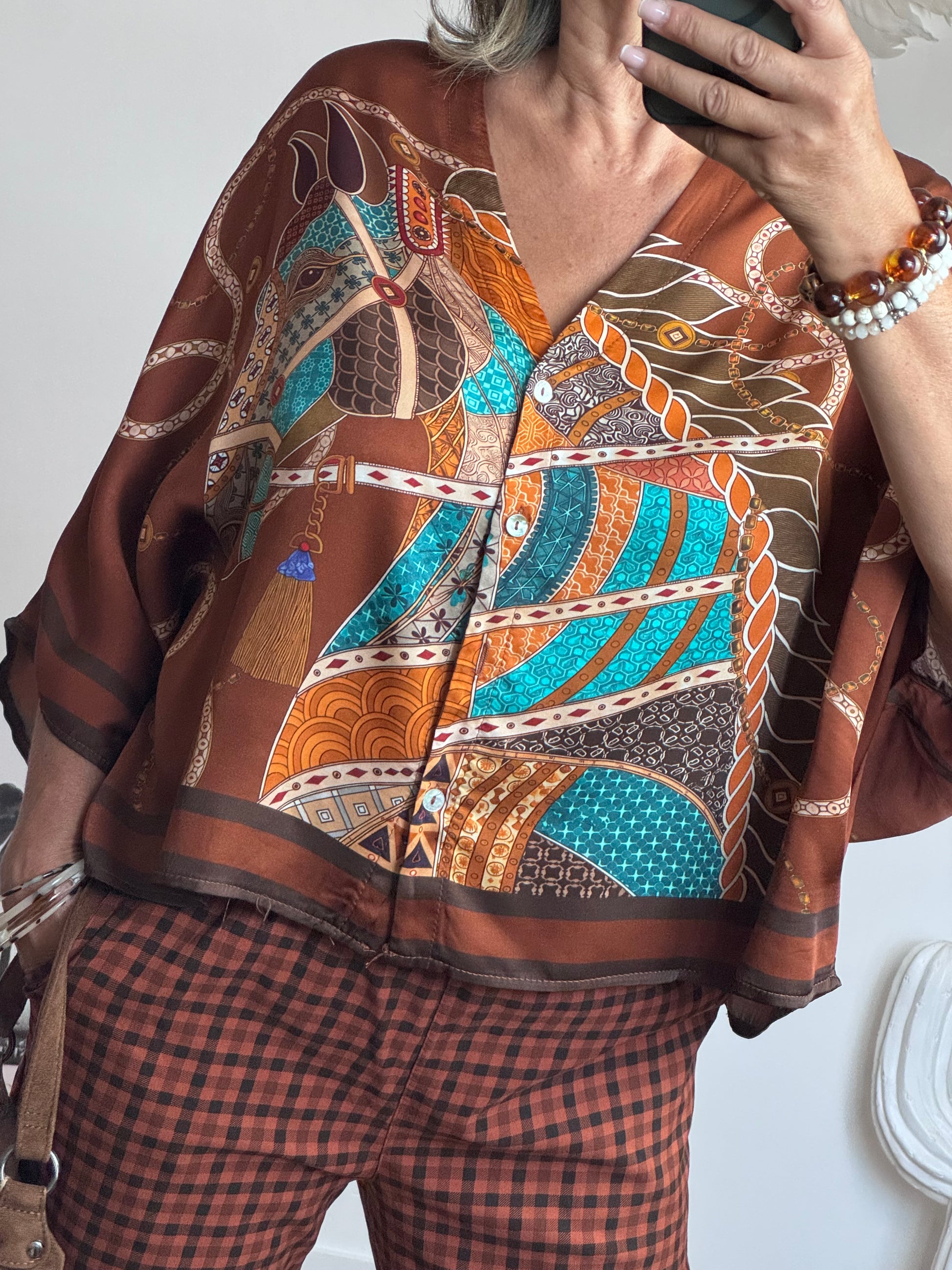 Blouse horse camel