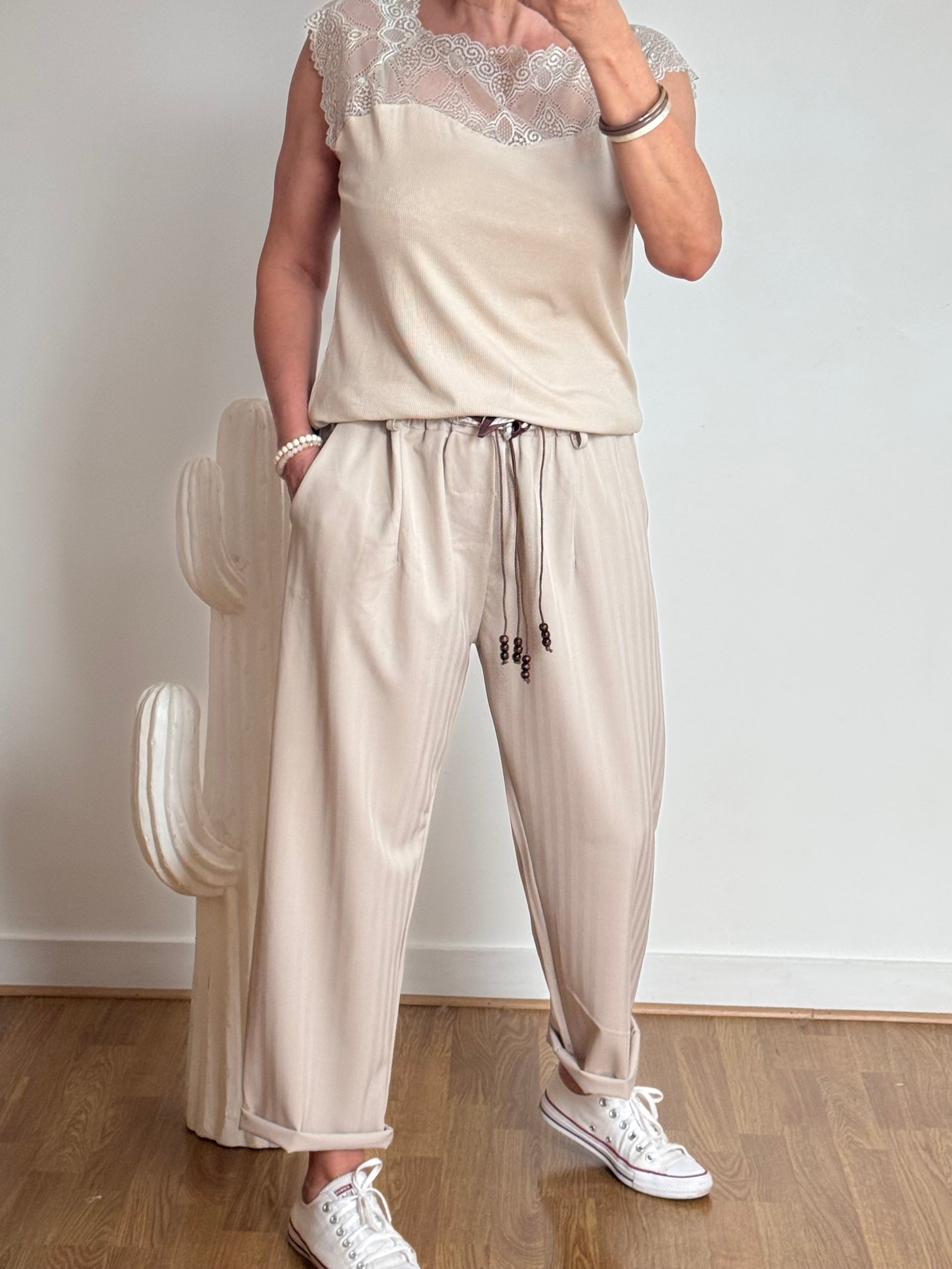 Top dentelle beige