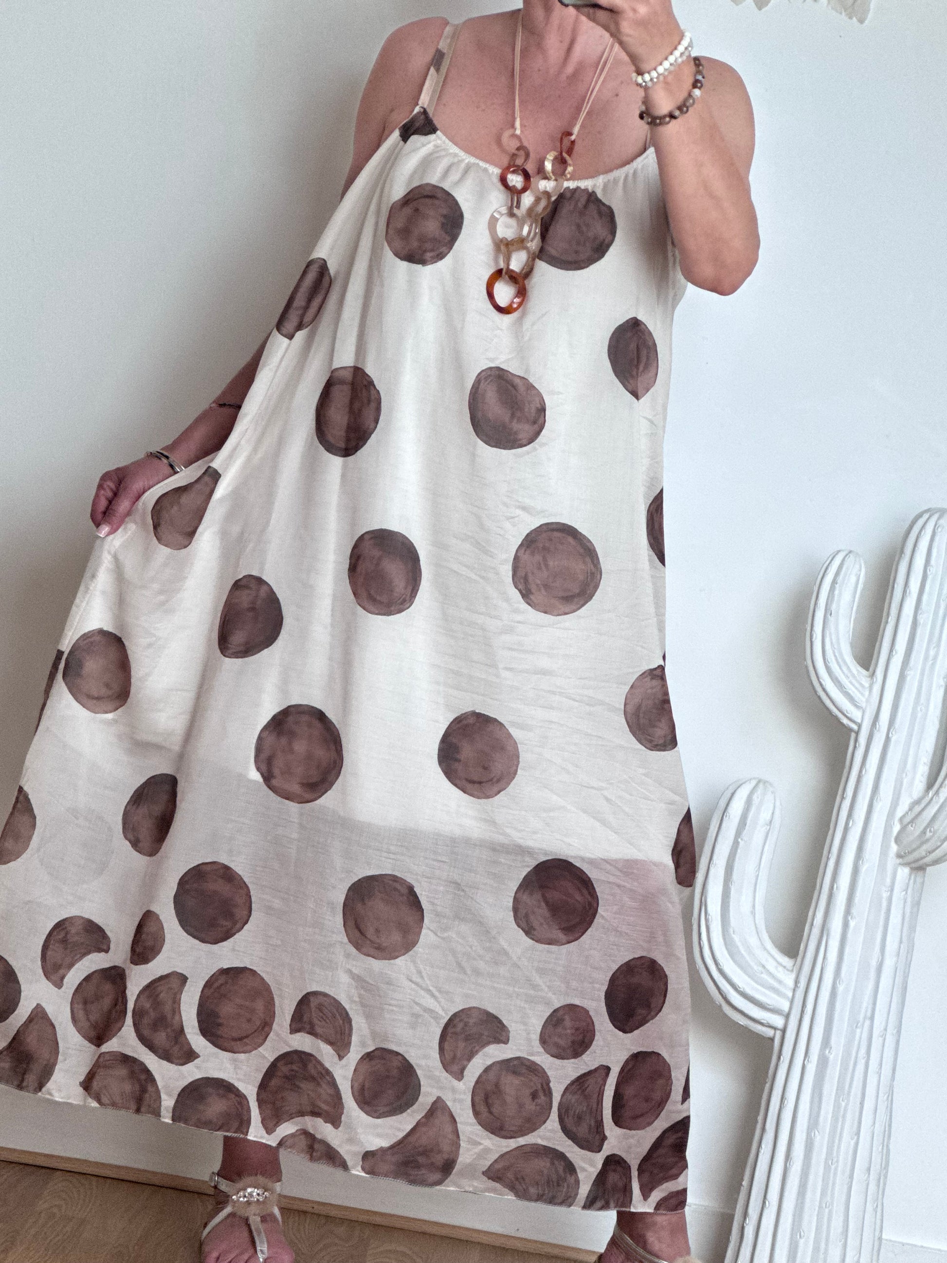 Robe à pois fond crème