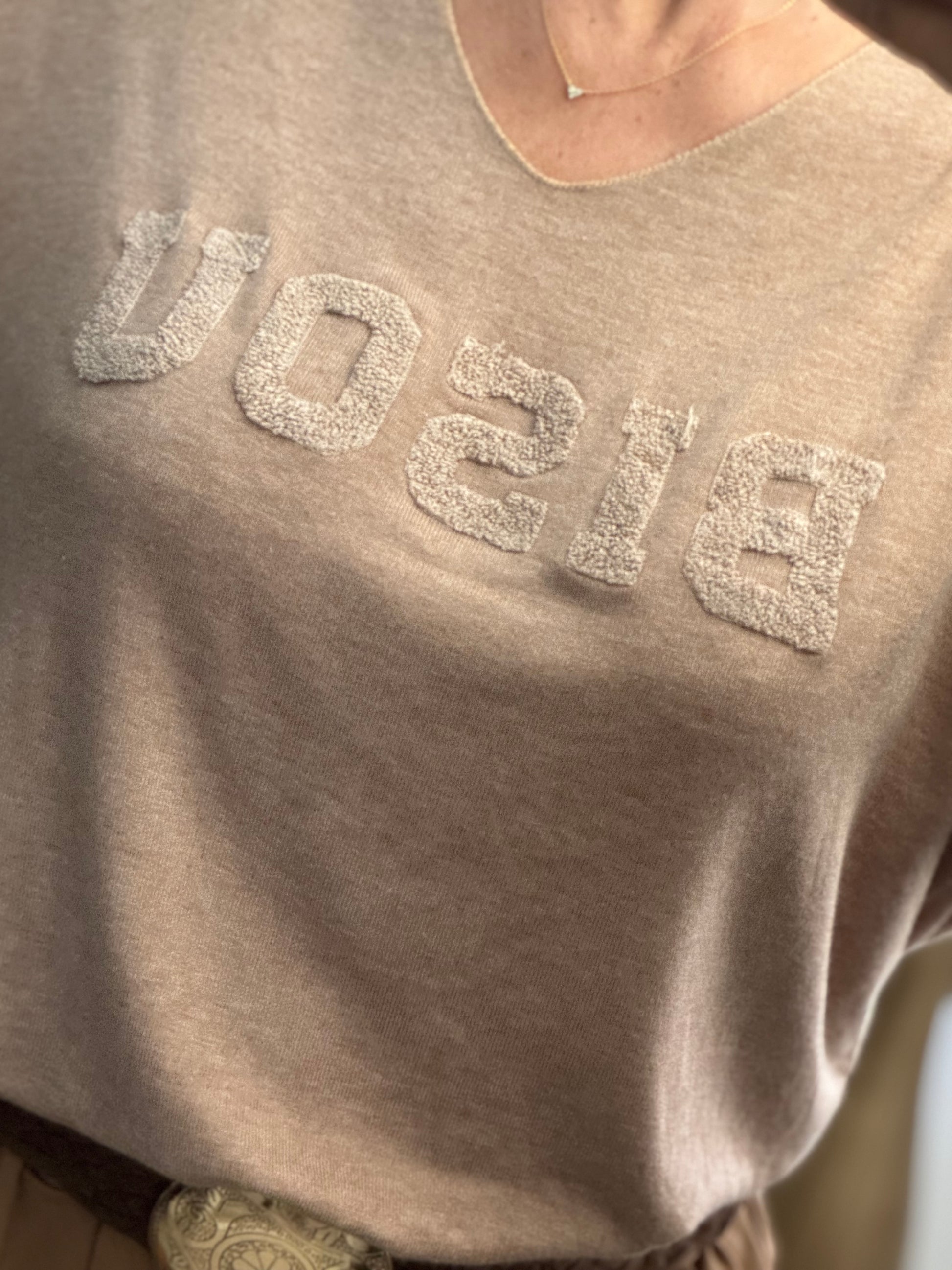 Pull Bisous marron clair