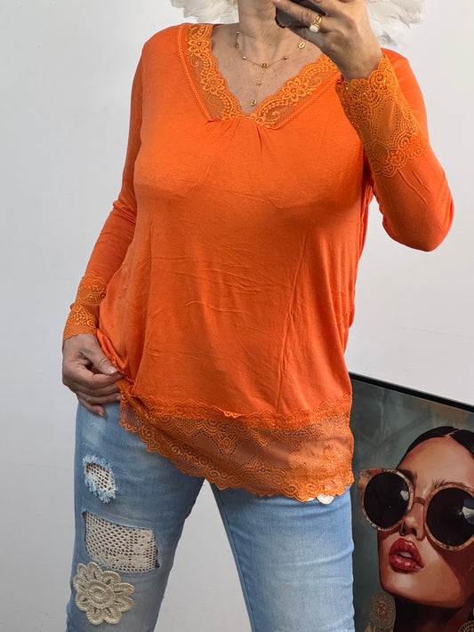 Top dentelle orange TU 40/46 et 46/50