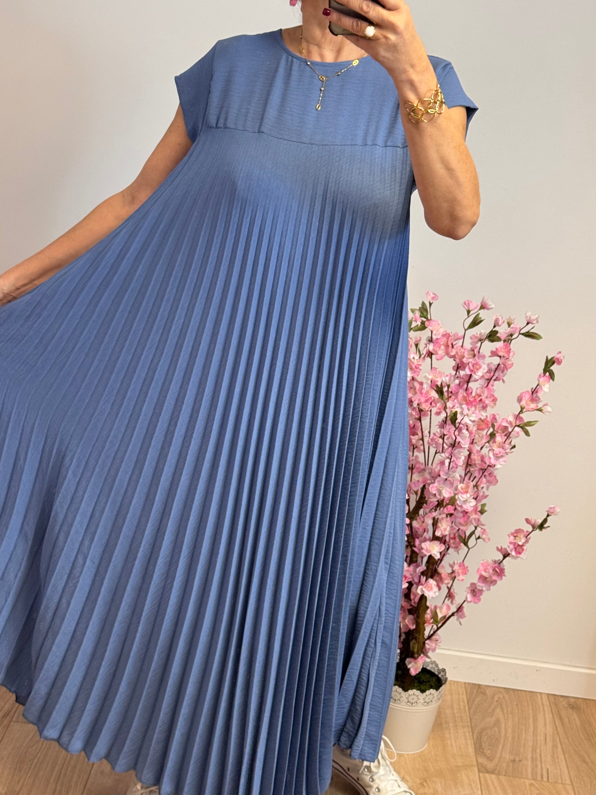 Robe longue plissée bleue
