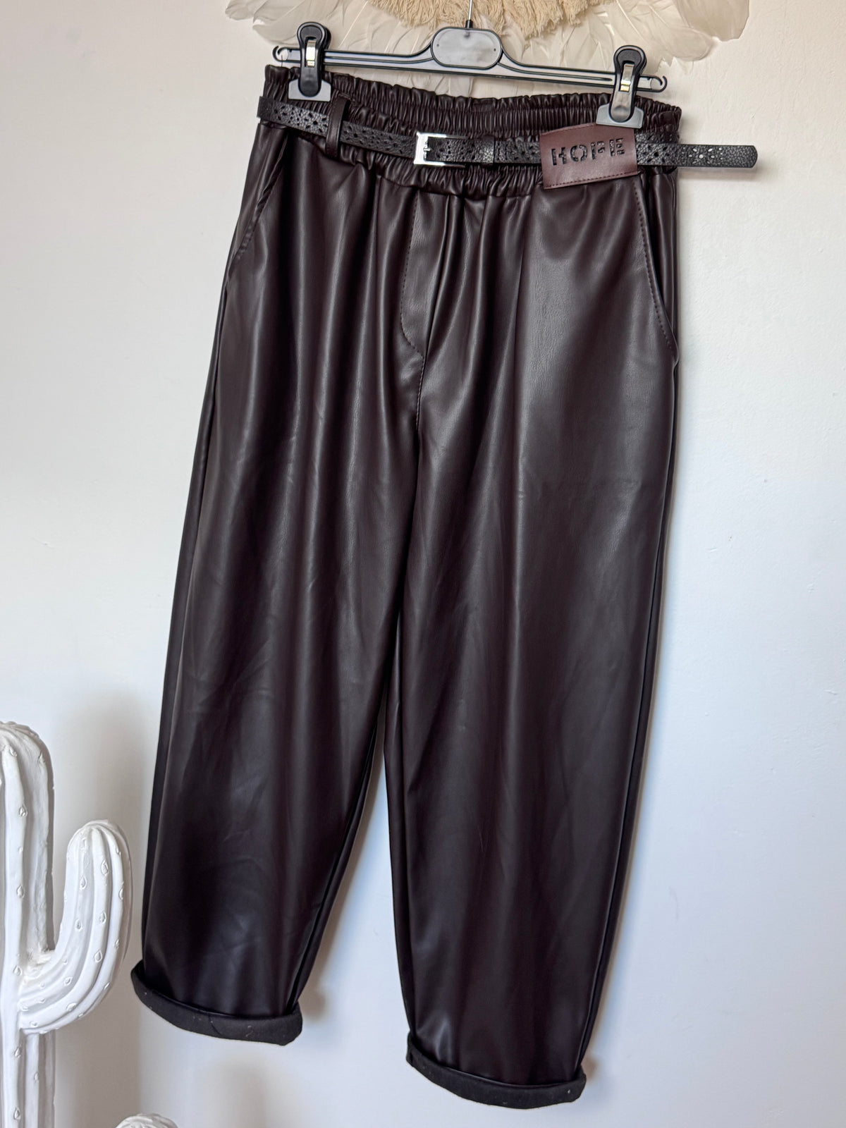 Pantalon SIENNA 🤎 similicuir marron TU 38/46