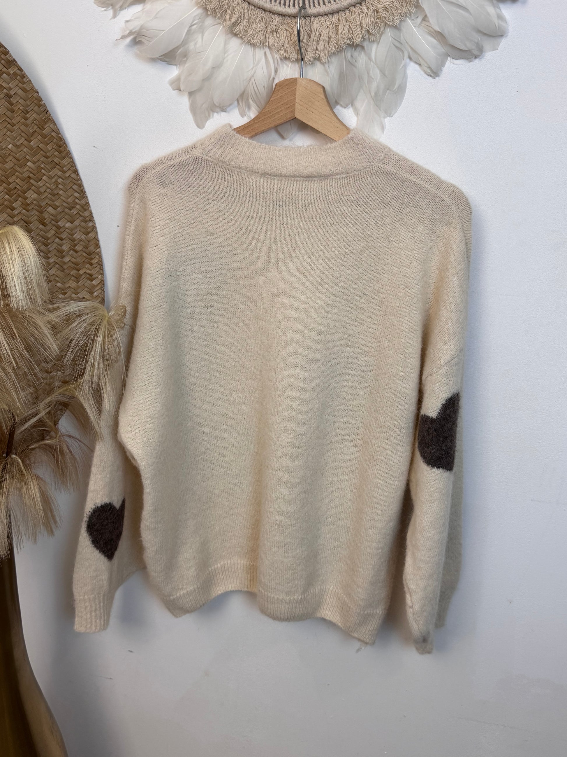 Pull crème cœurs marron