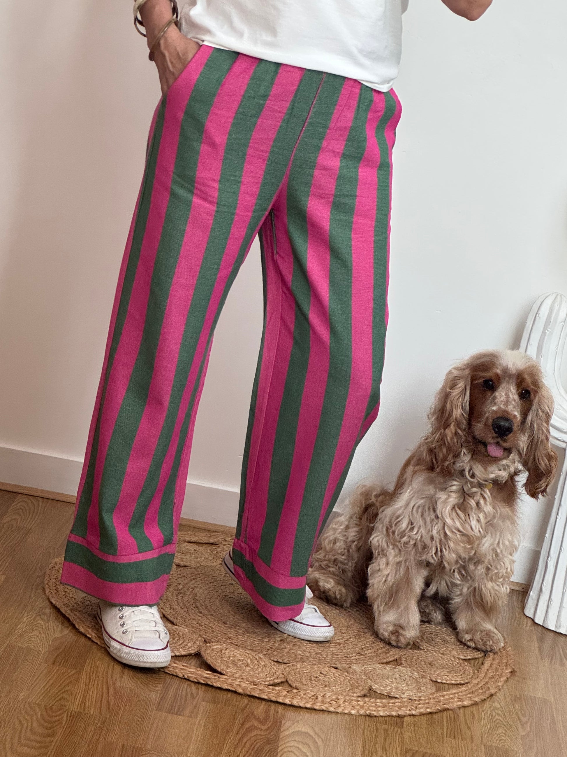 Pantalon rayé kaki et rose