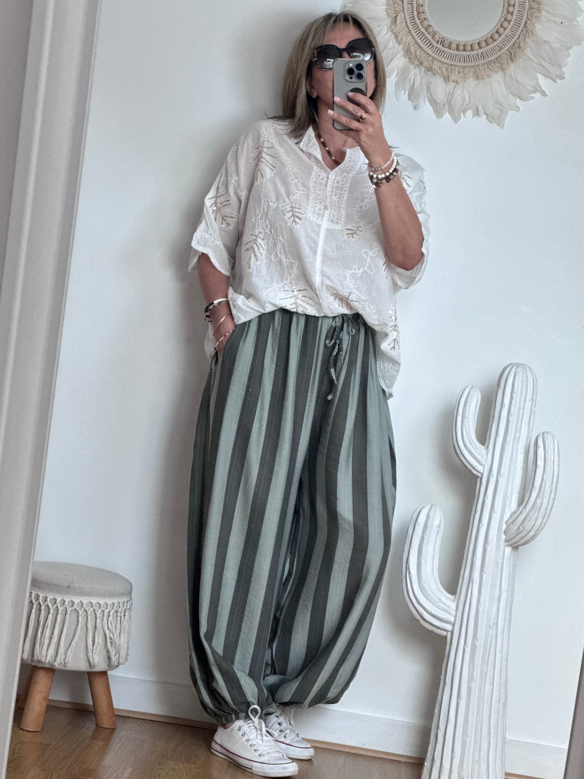 Pantalon Aladin rayé kaki joli forme TU 44/50