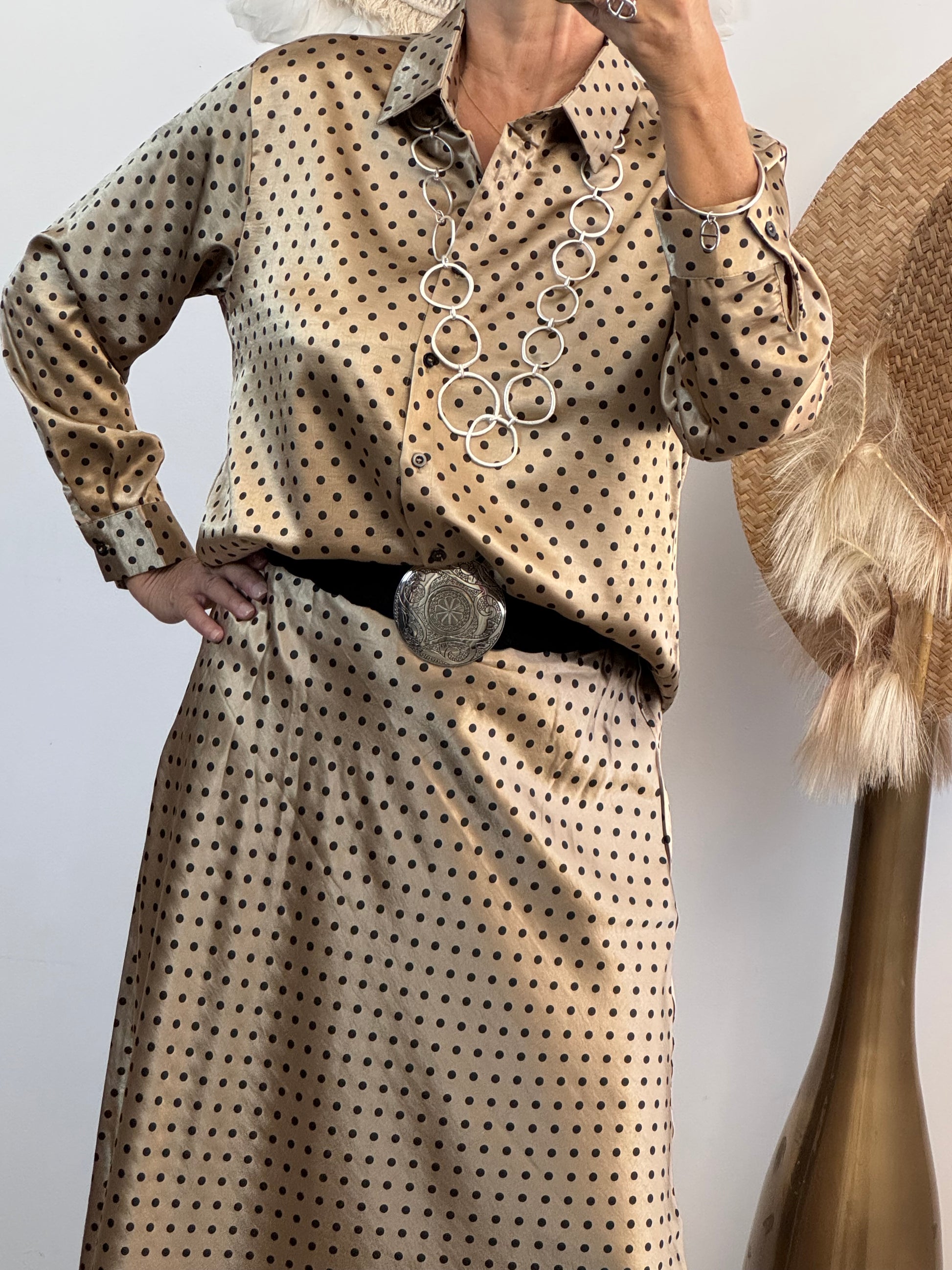 Ensemble jupe et chemise pois plusieurs tailles