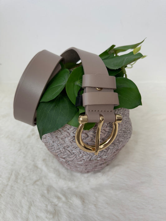Ceinture en cuir beige taupe boucle dorée