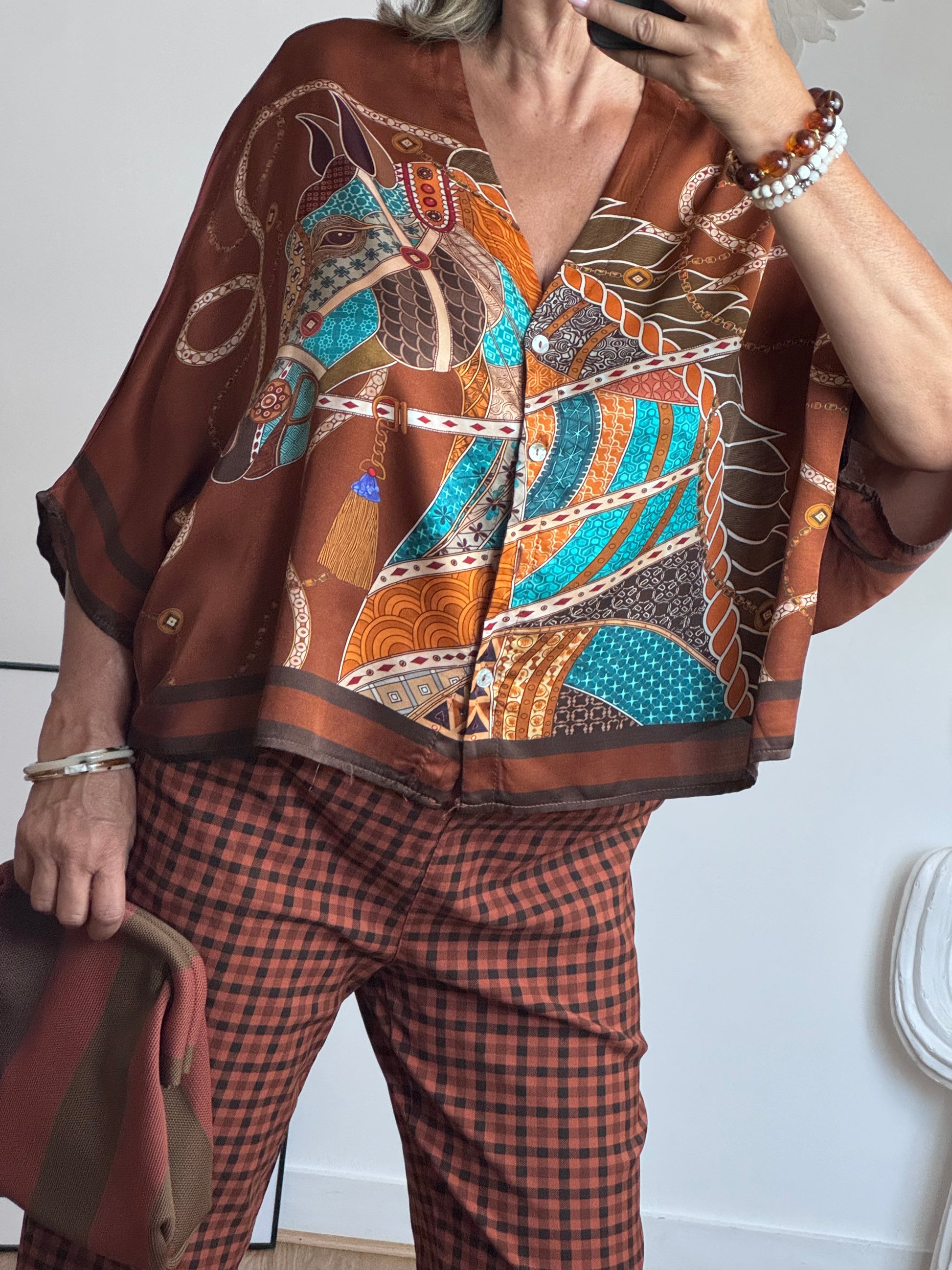 Blouse horse camel