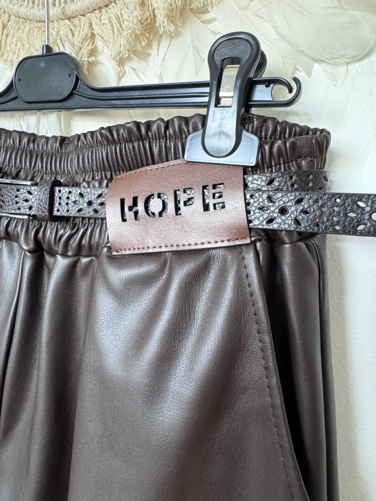 Pantalon SIENNA 🤎 similicuir marron TU 38/46