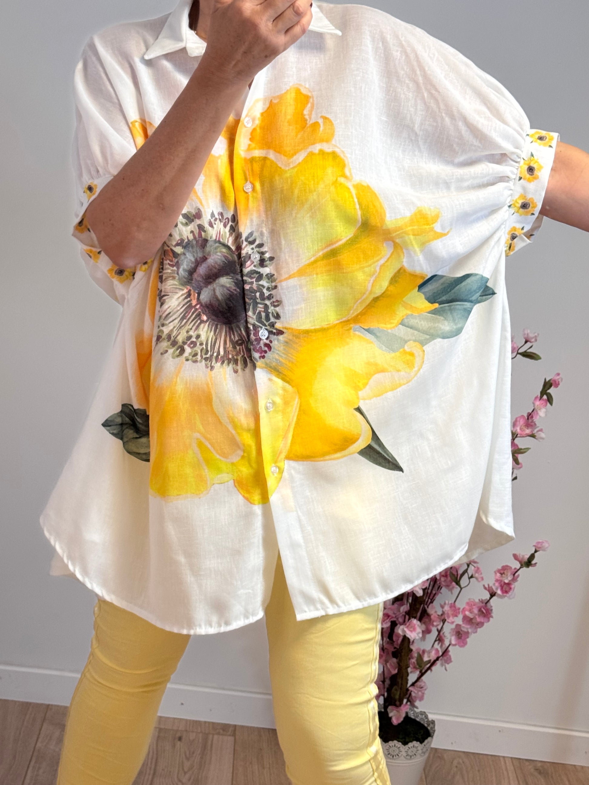 Chemise évasée fleurs jaune TU 38/46