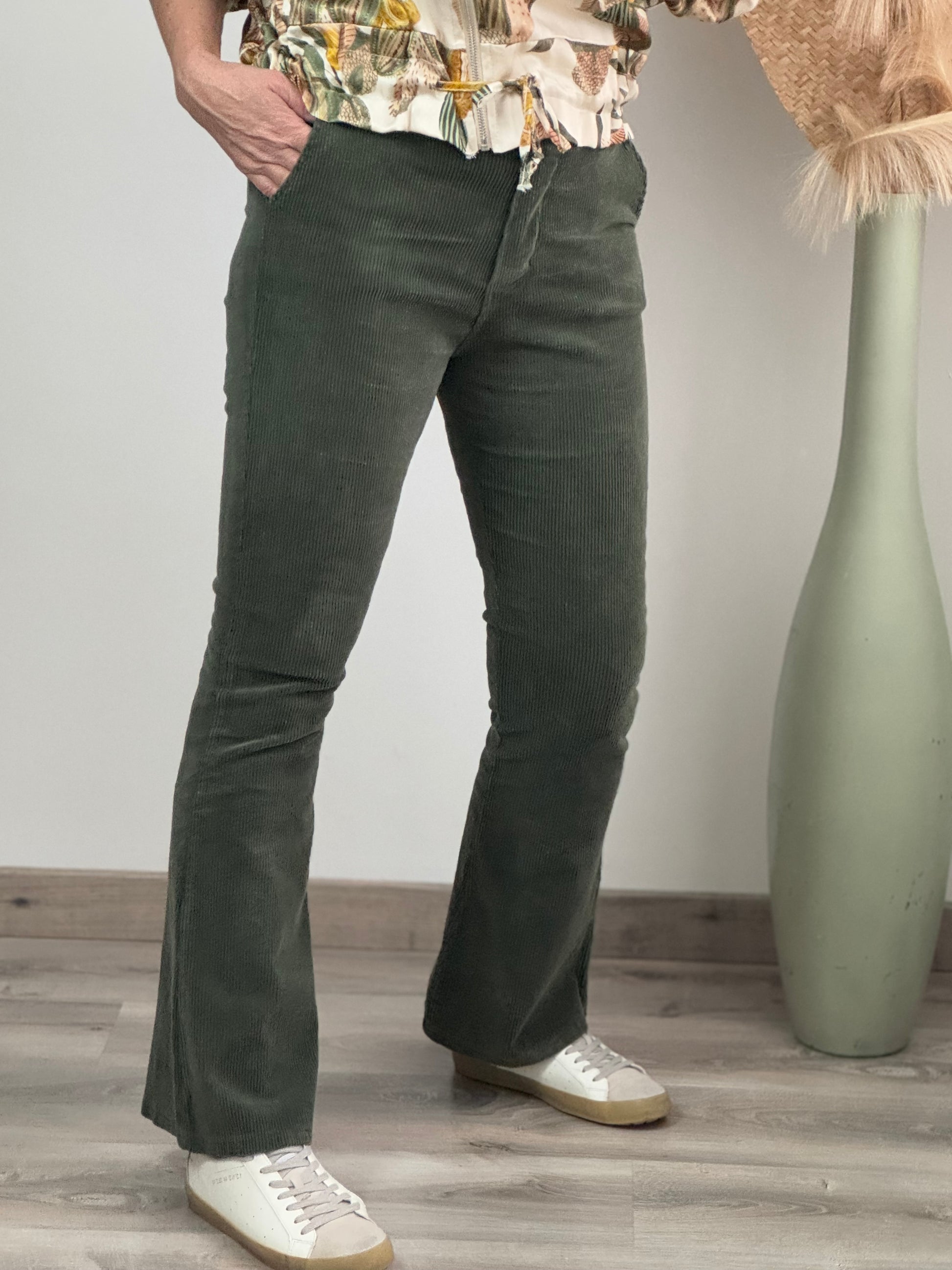 Pantalon Flare velours kaki