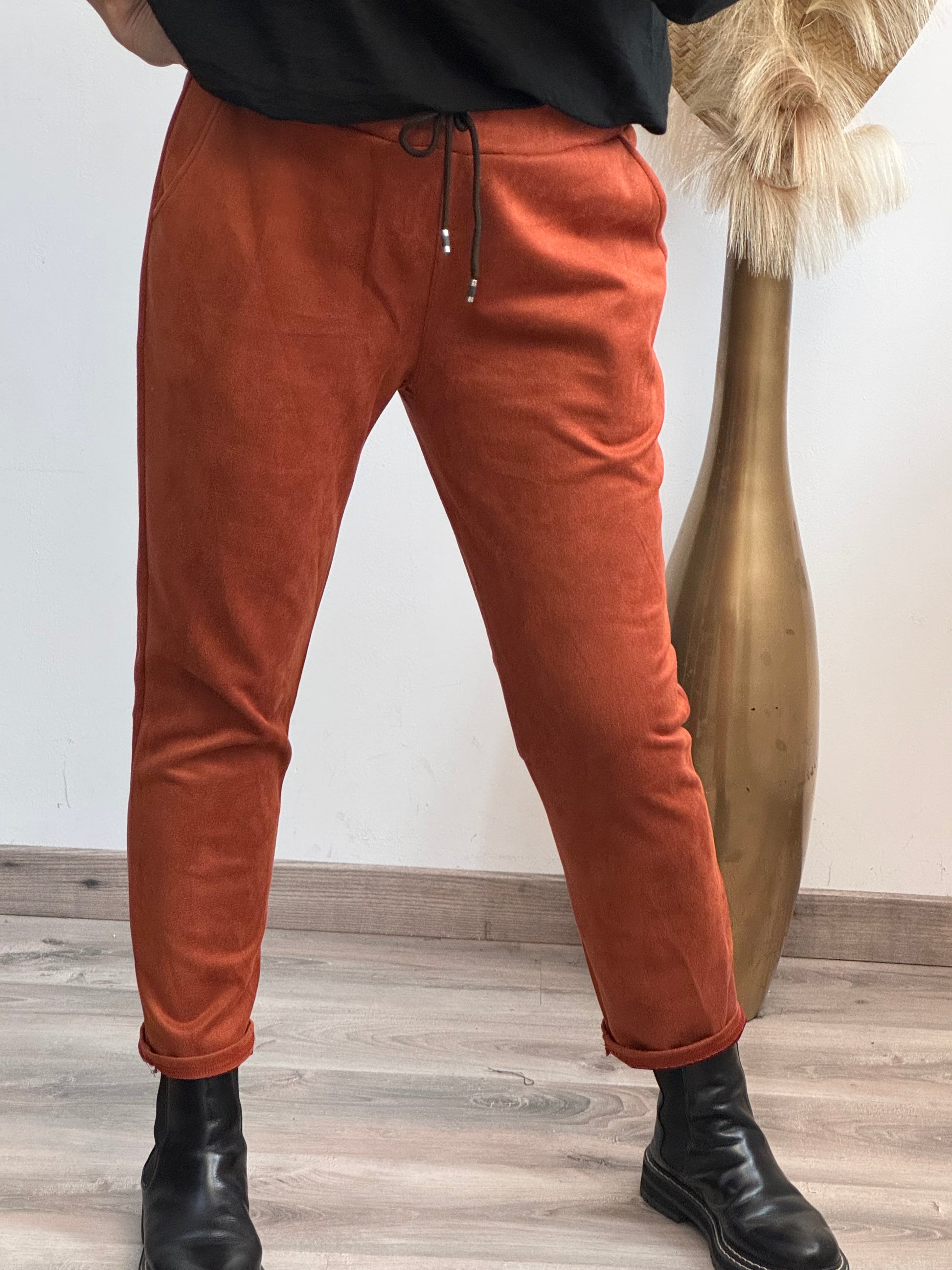 Pantalon suédine brique