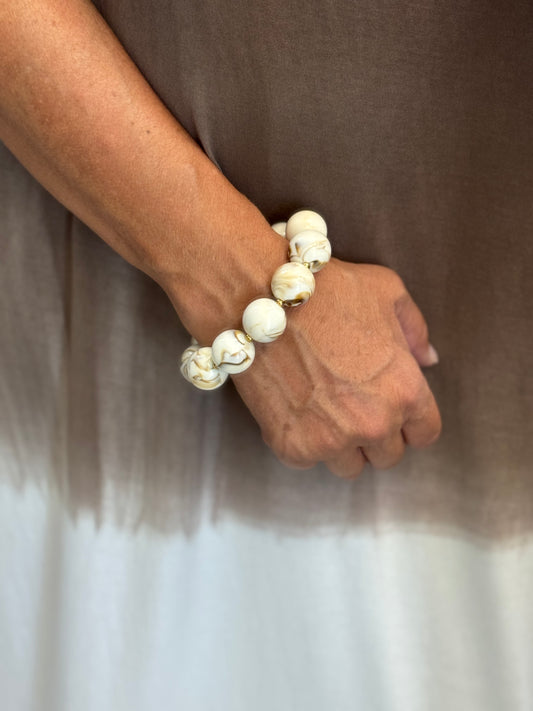 Bracelet perles beiges