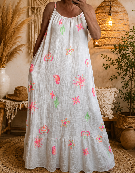 Robe à bretelles assez longue blanche