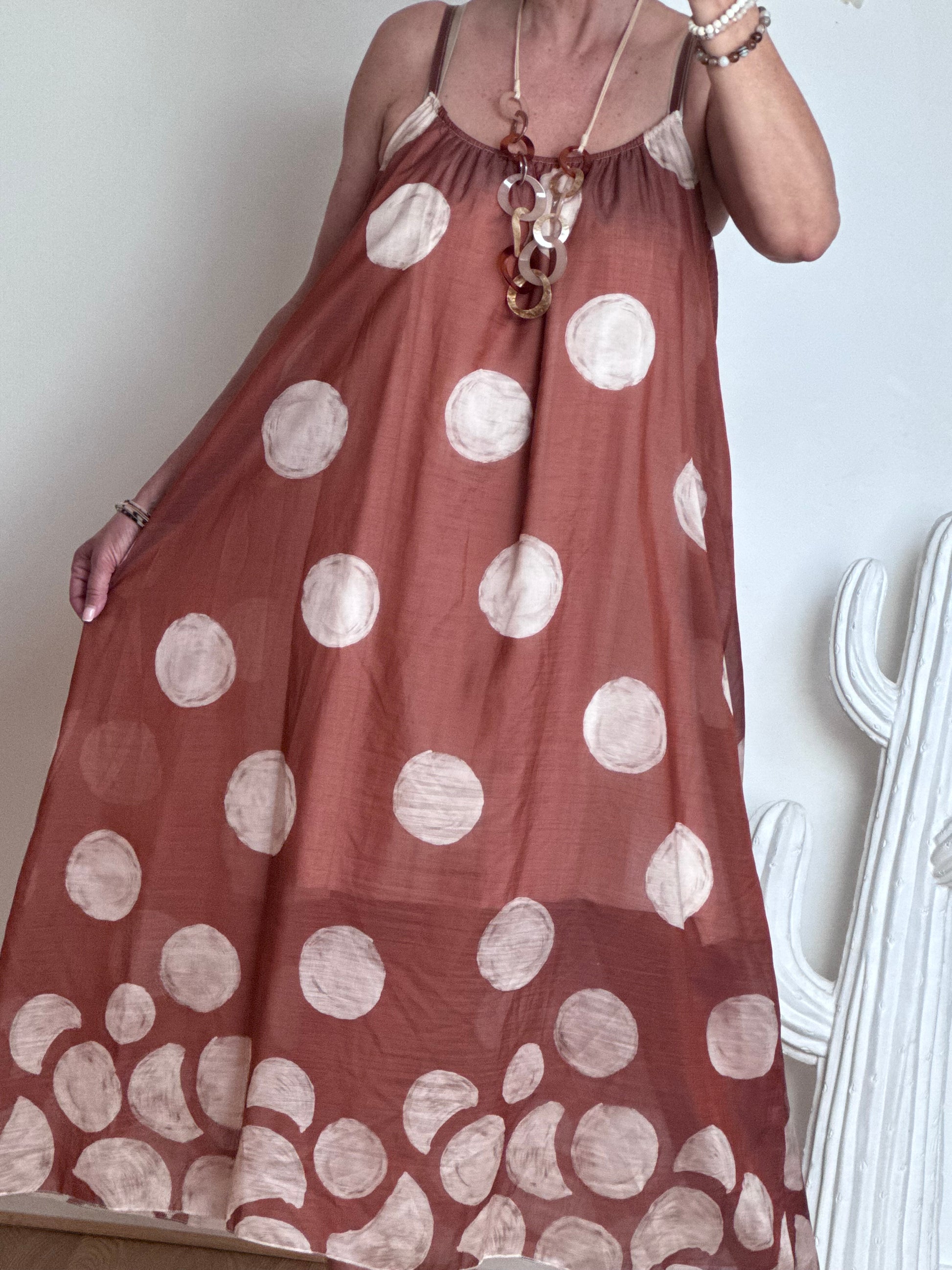 Robe à pois fond terracotta