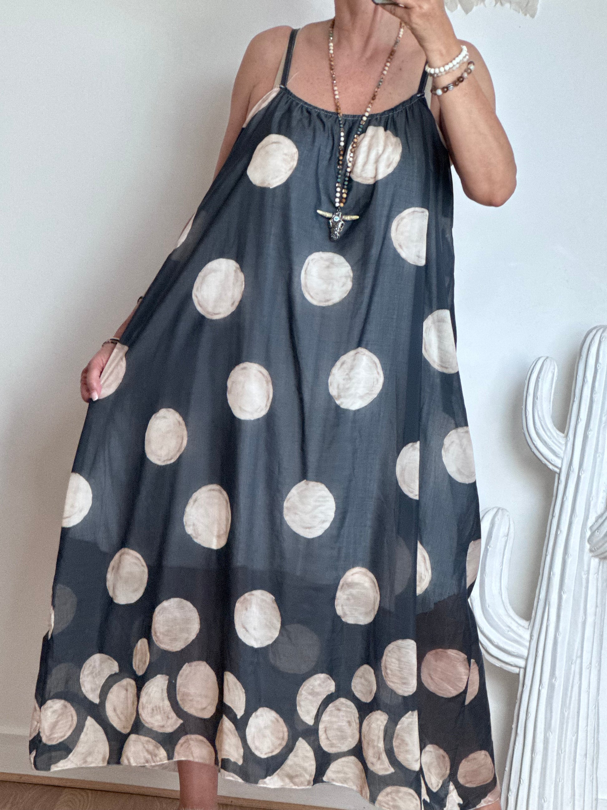 Robe à pois fond marine