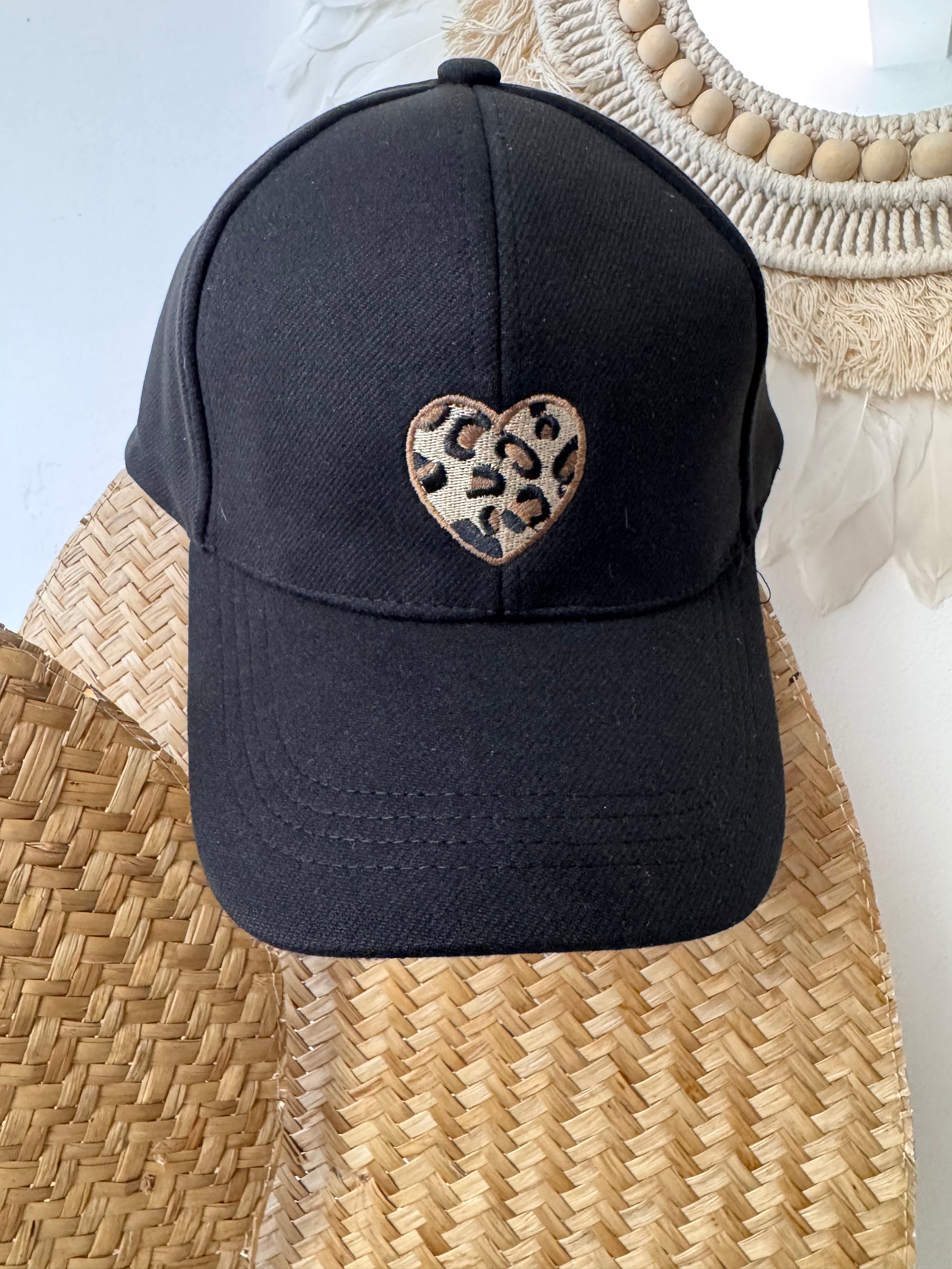 Casquette love noire