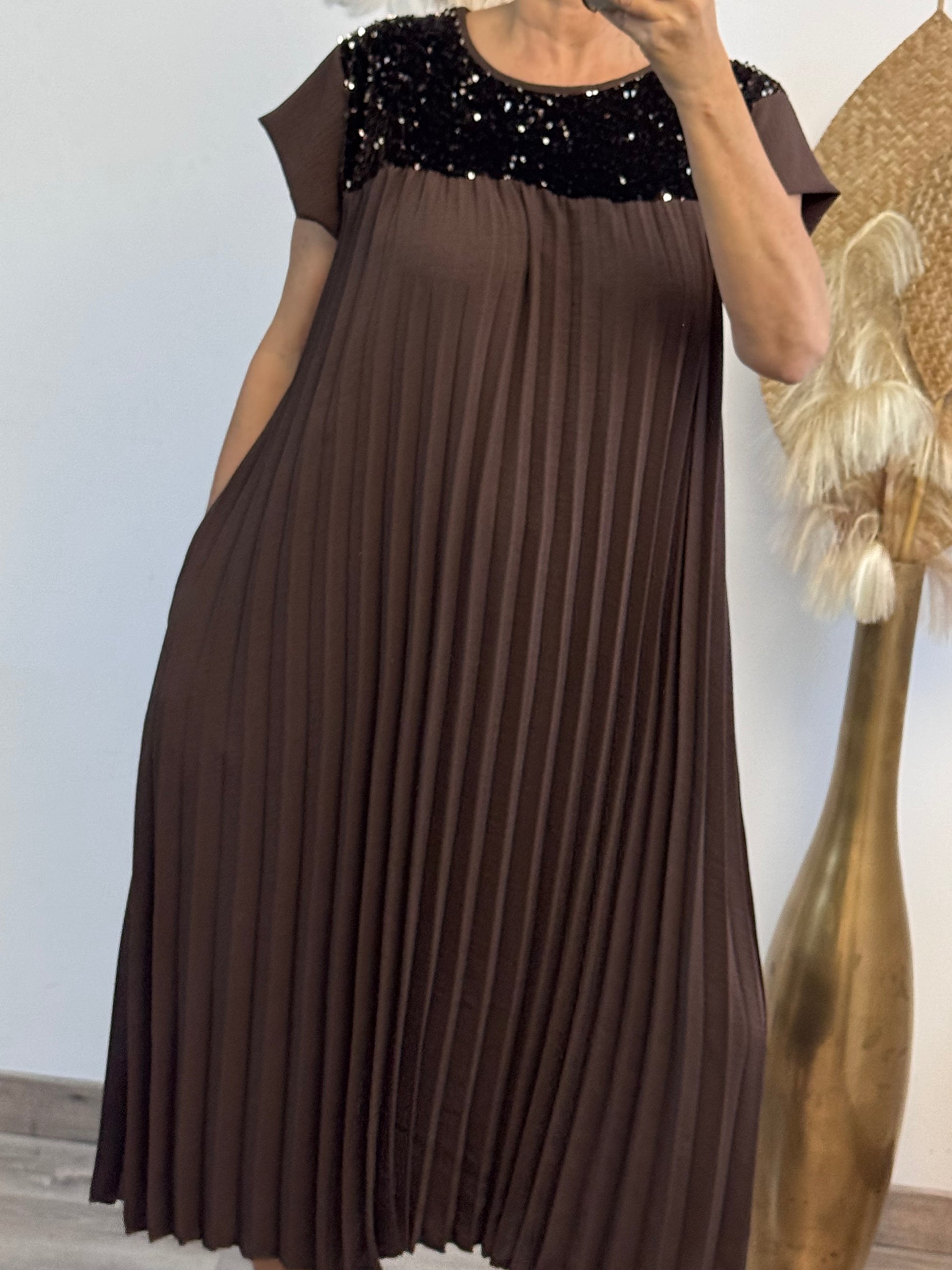 Robe longue plissée marron strass TU 42/50