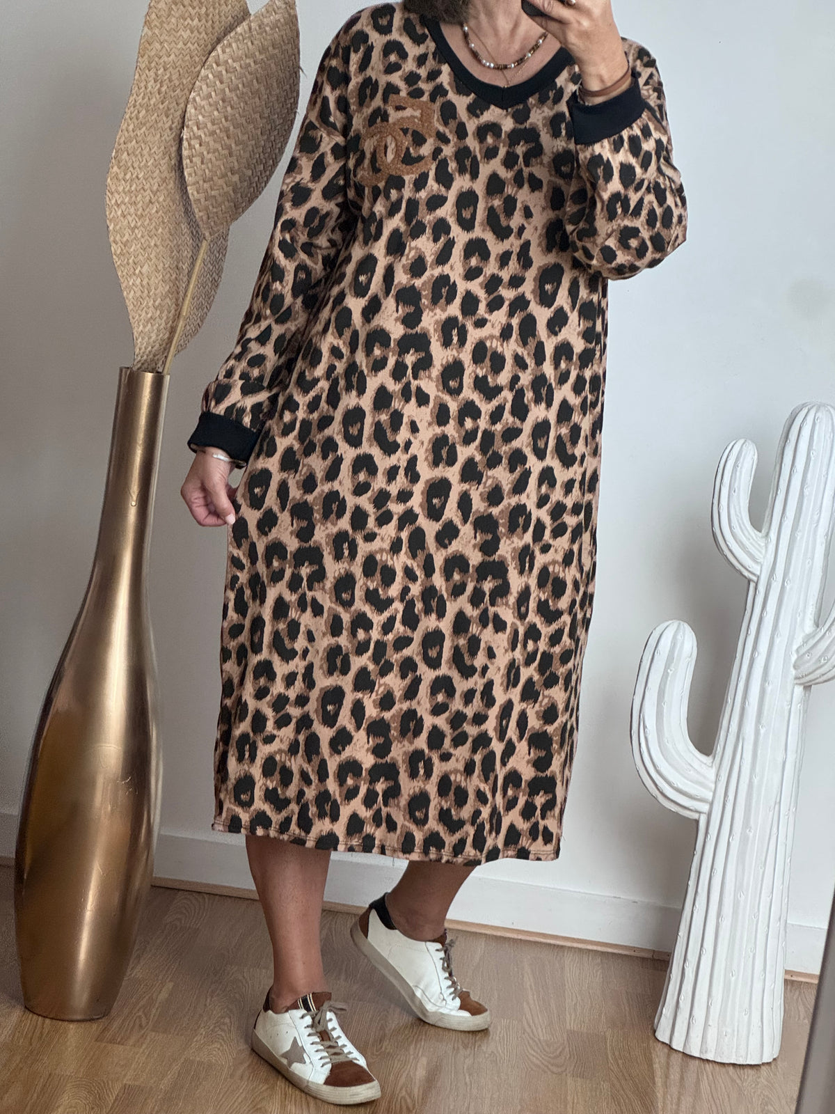 Robe teeshirt Léo taupe jolie forme TU 44/52