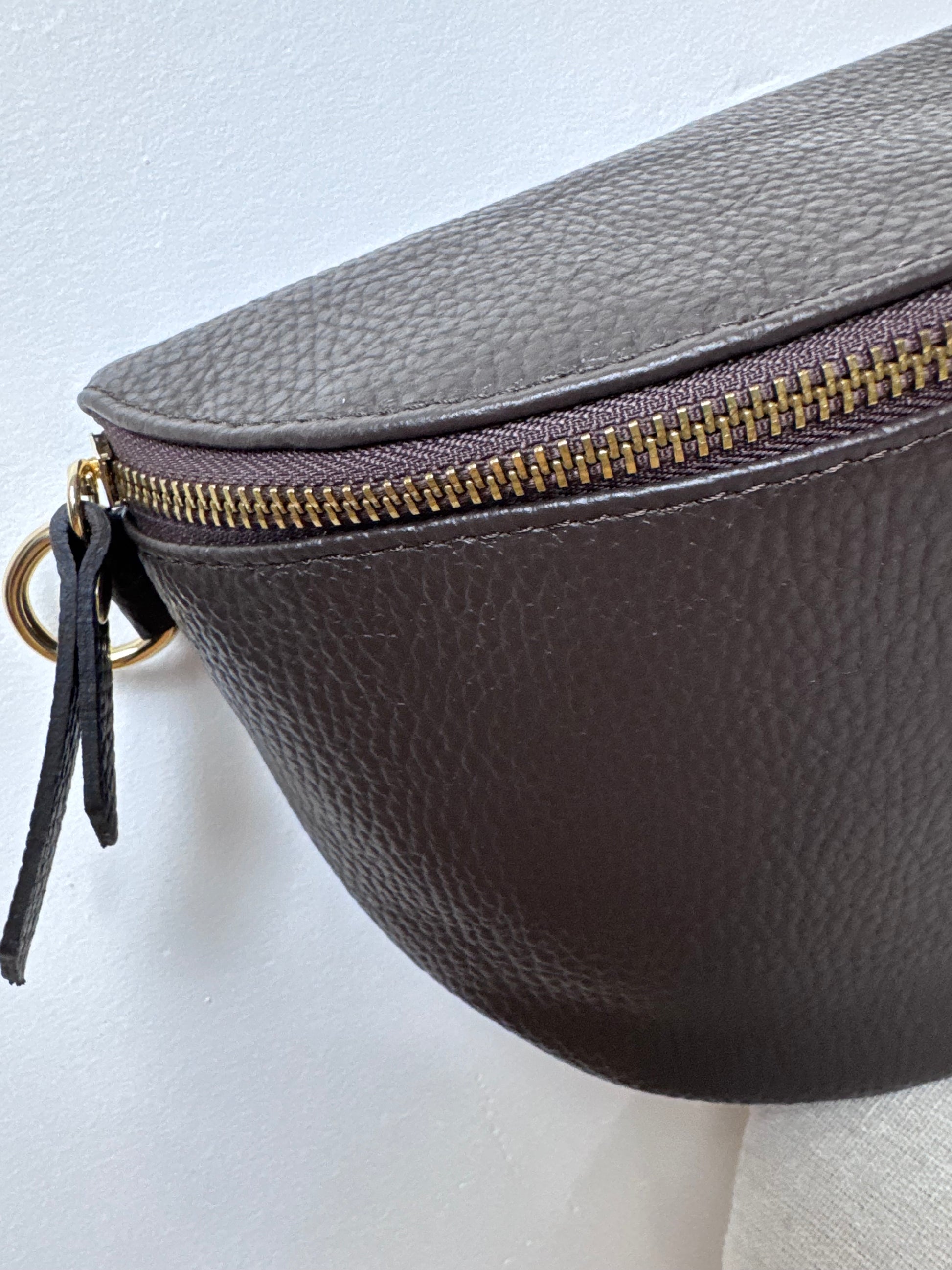 Sac banane cuir marron + 2 sangles