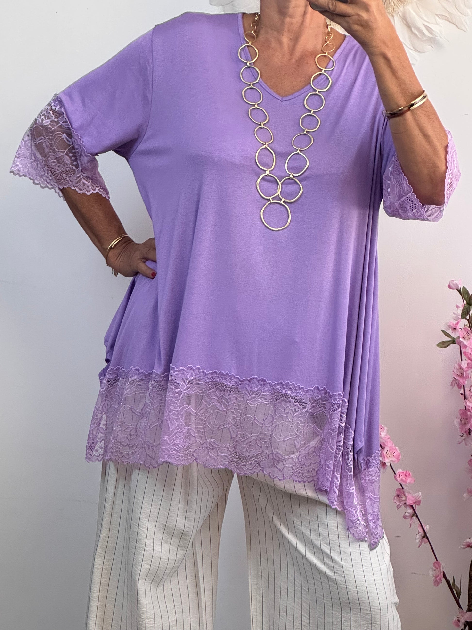 Teeshirt dentelle violine grande taille 48/52