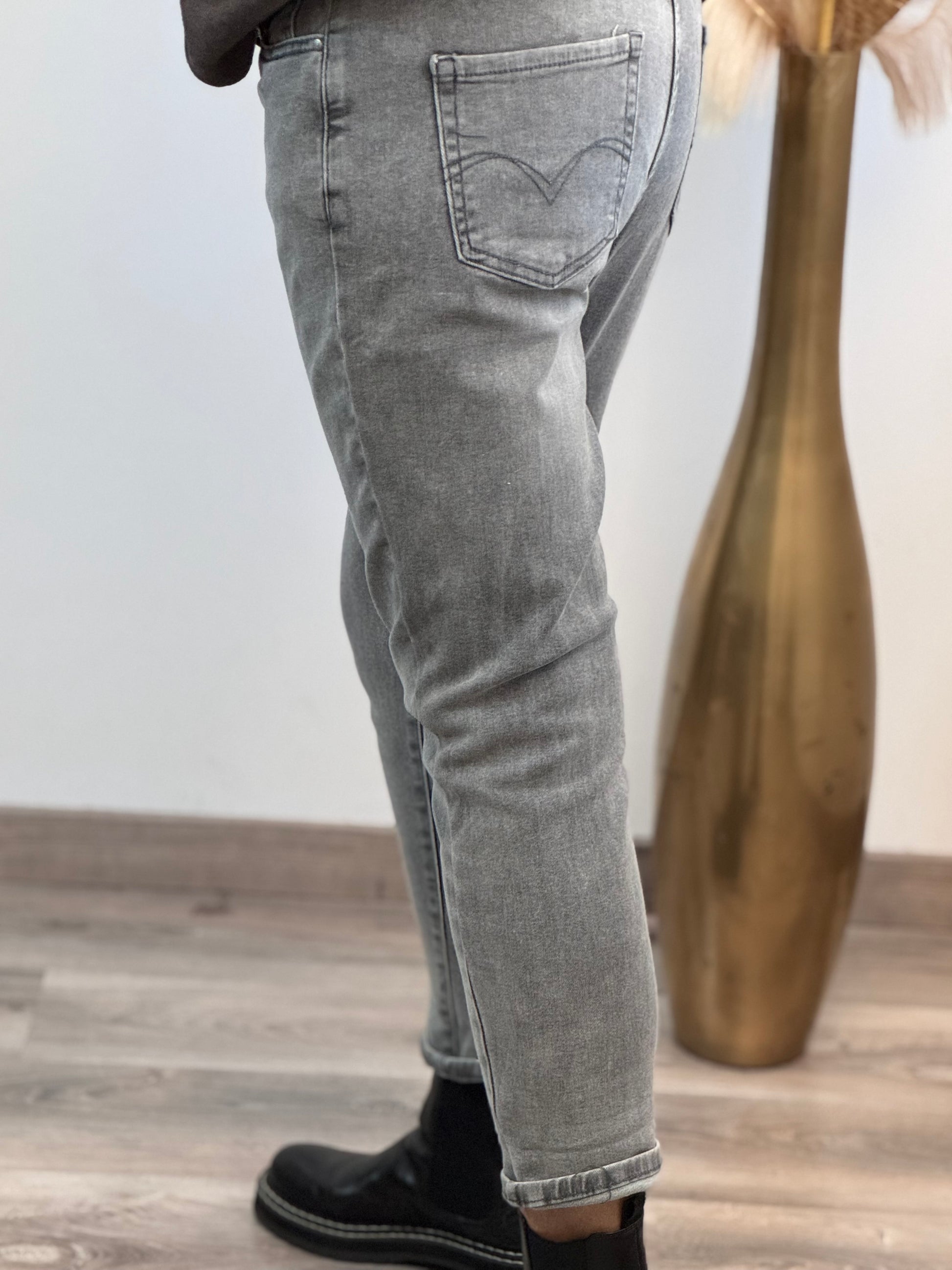 Jeans mom fit gris plusieurs tailles du 38 au 48