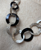 Collier Long maillons Résine Bohème Chic noir