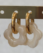 Boucles Acier inoxydable Fleurs Résine Écru