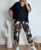Pull noir rivets