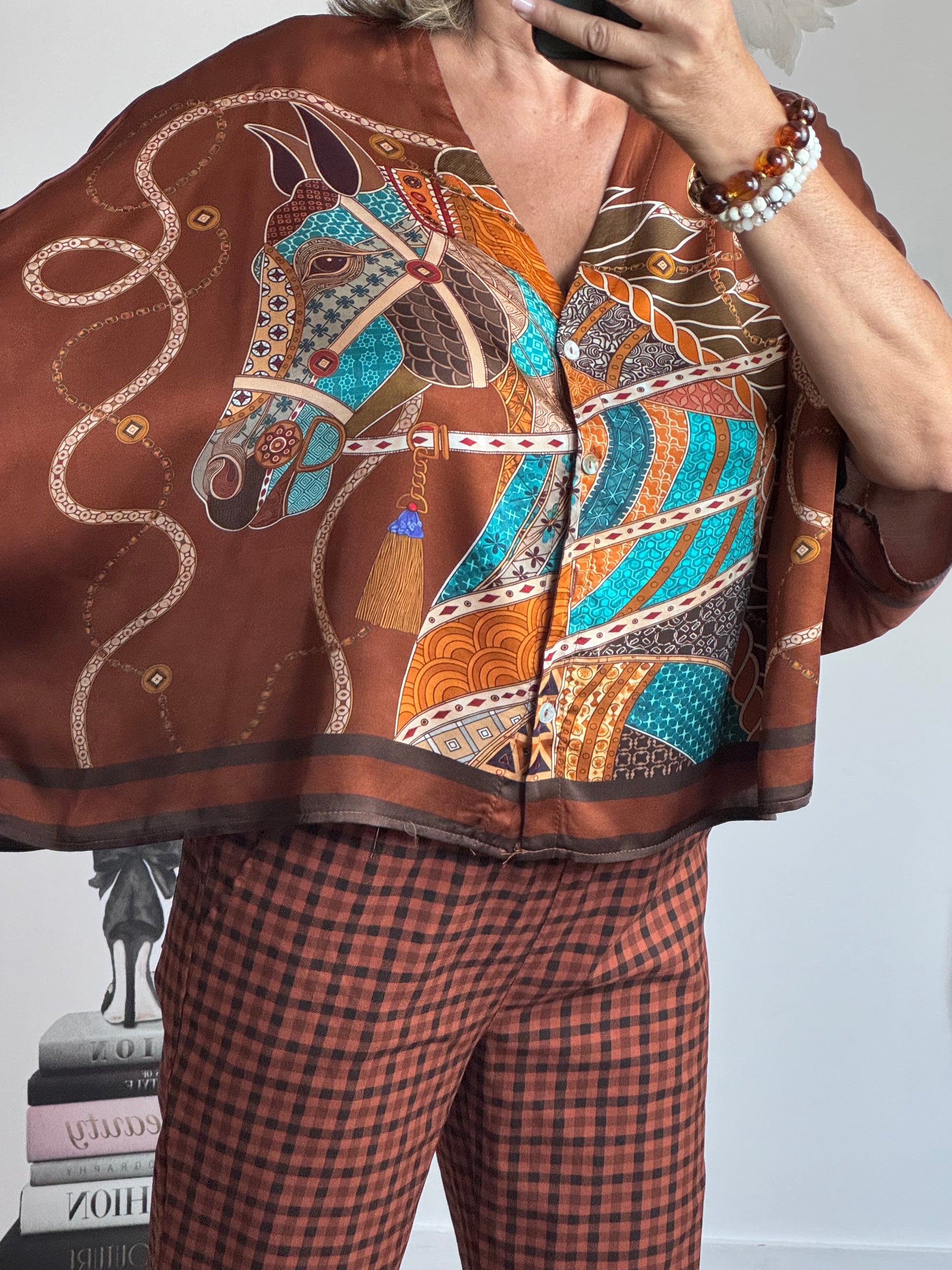 Blouse horse camel
