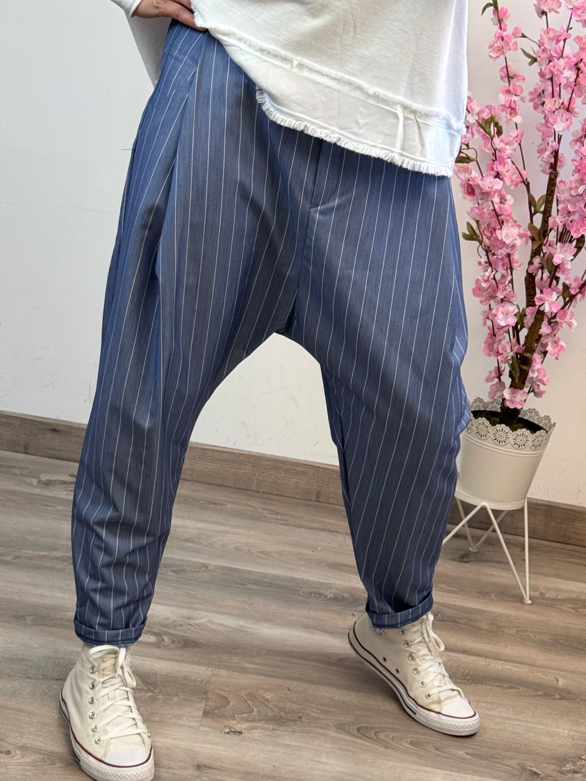 Pantalon saroual bleu rayé