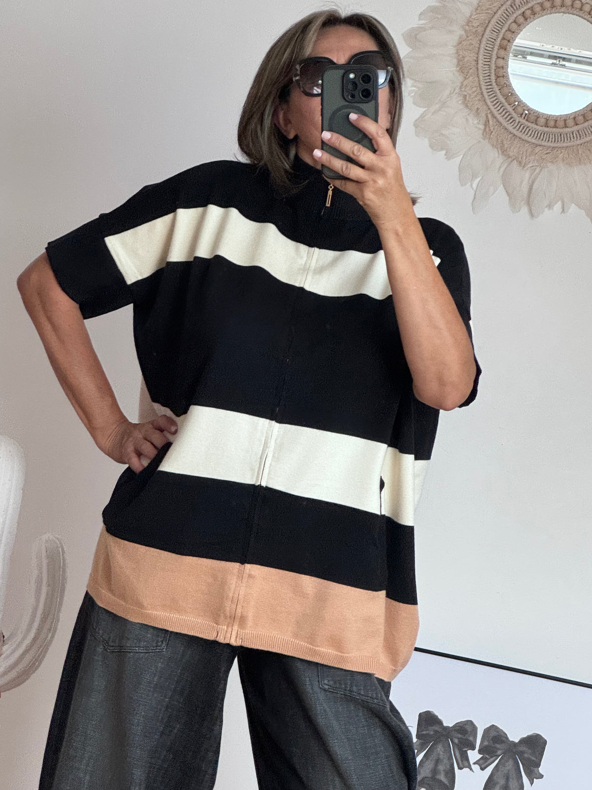 Pull Romy noir jolie forme