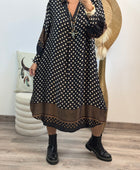 Robe noire pois