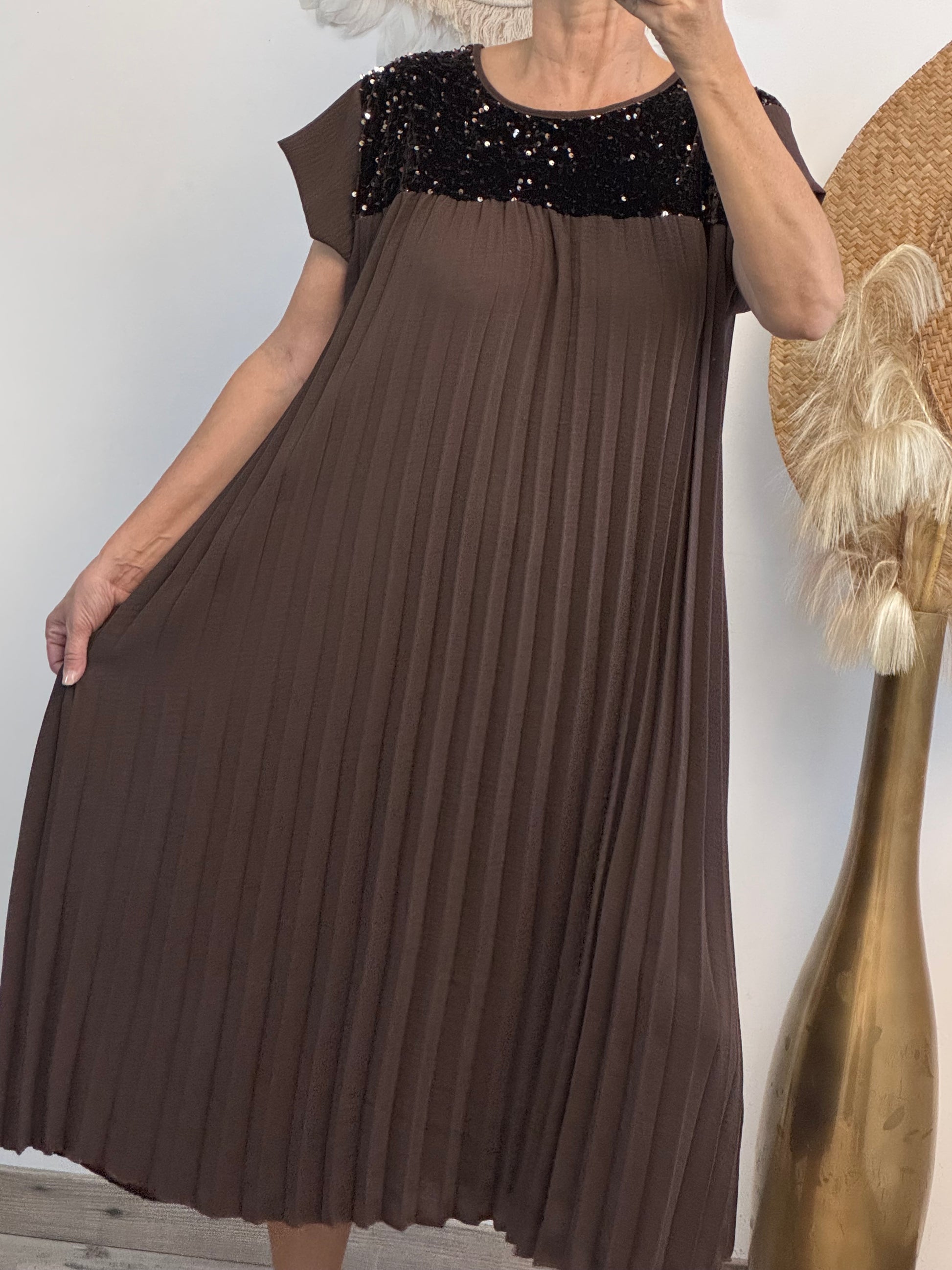 Robe longue plissée marron strass TU 42/50