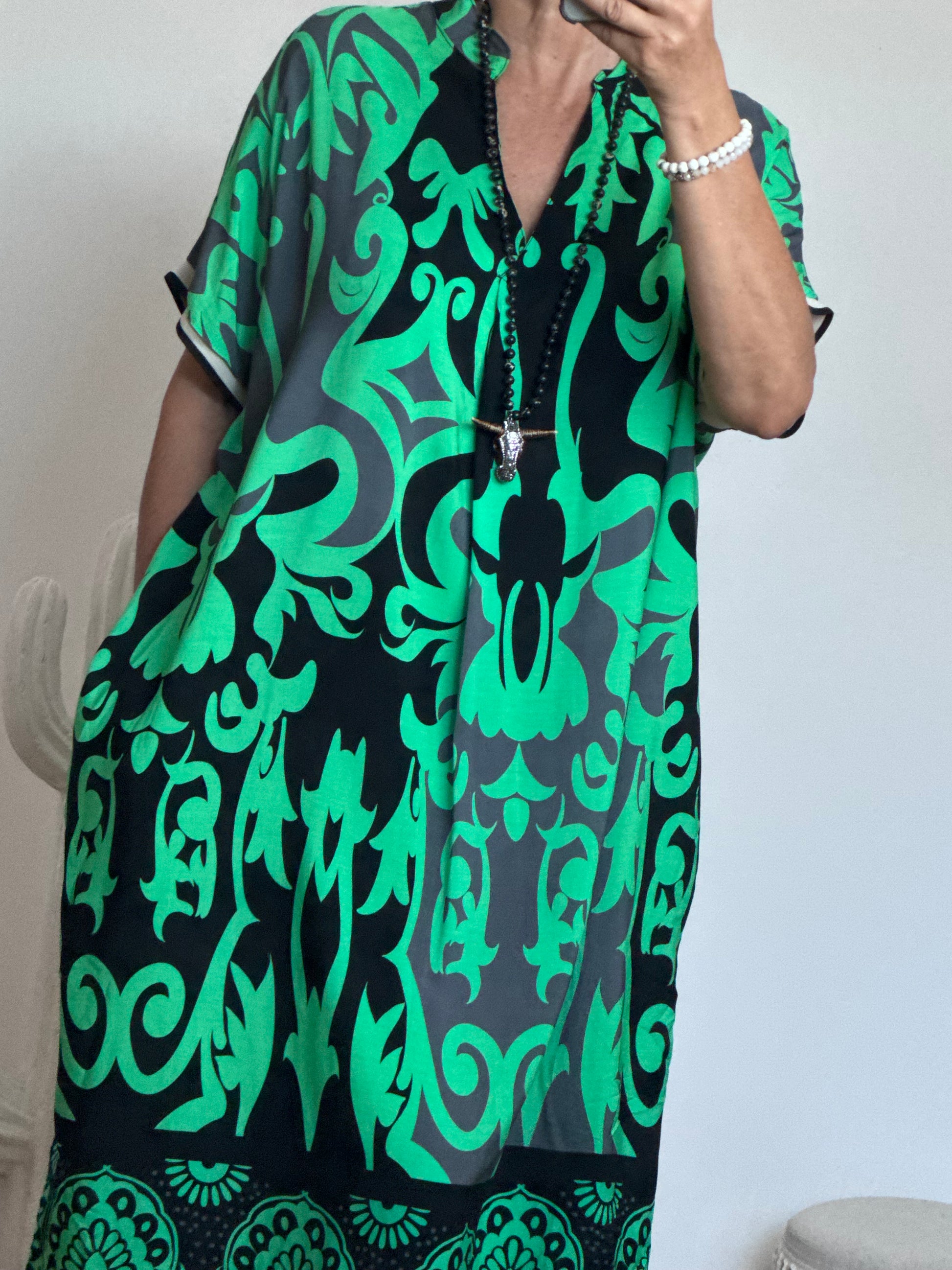 Robe arabesque verte et noire TU 40/48