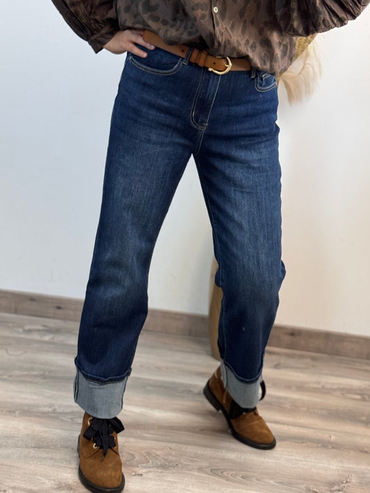 Jeans droit bleu brut cuffed avec revers
