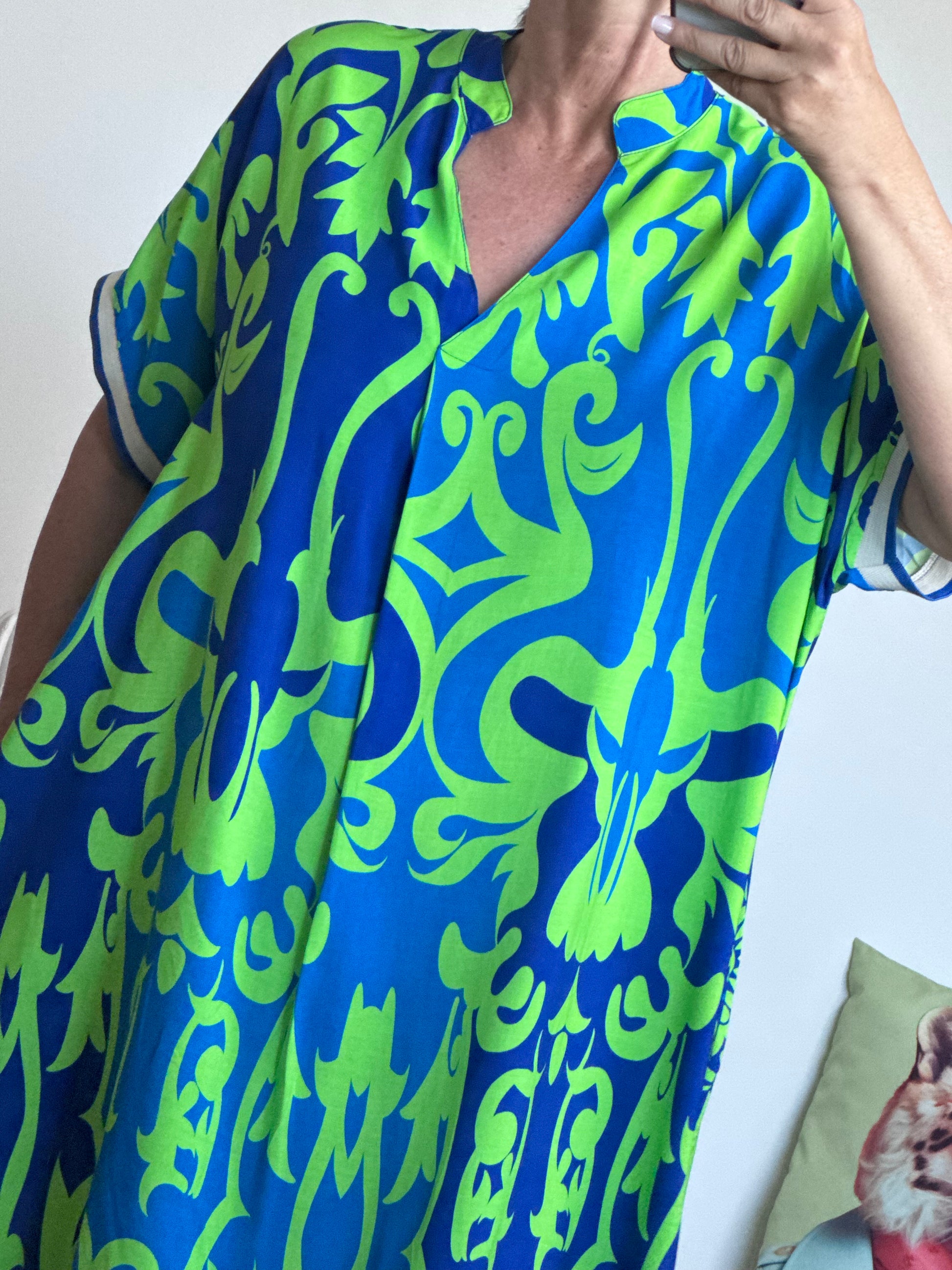 Robe arabesque vert et bleu dur TU 40/48