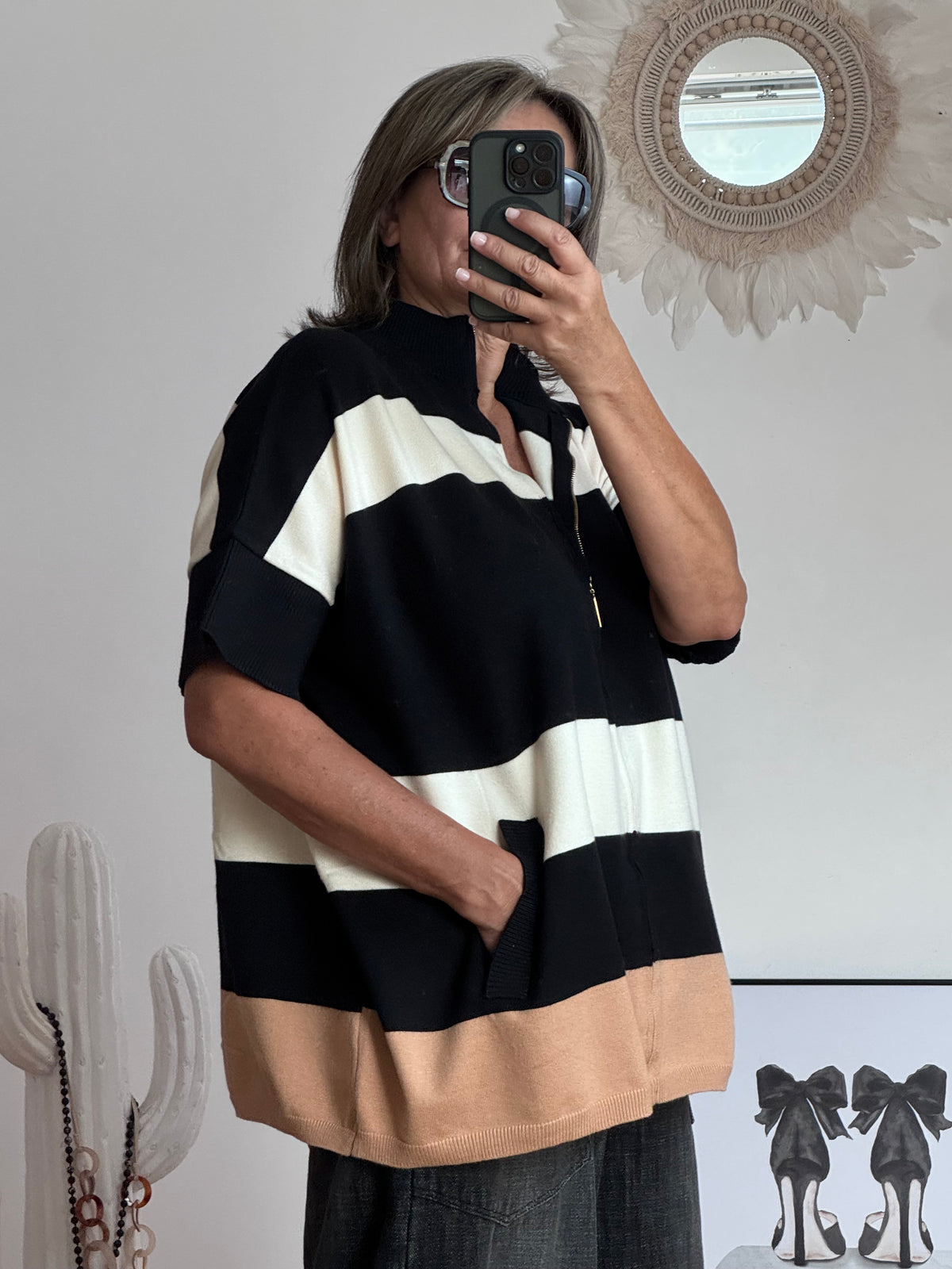 Pull Romy noir jolie forme