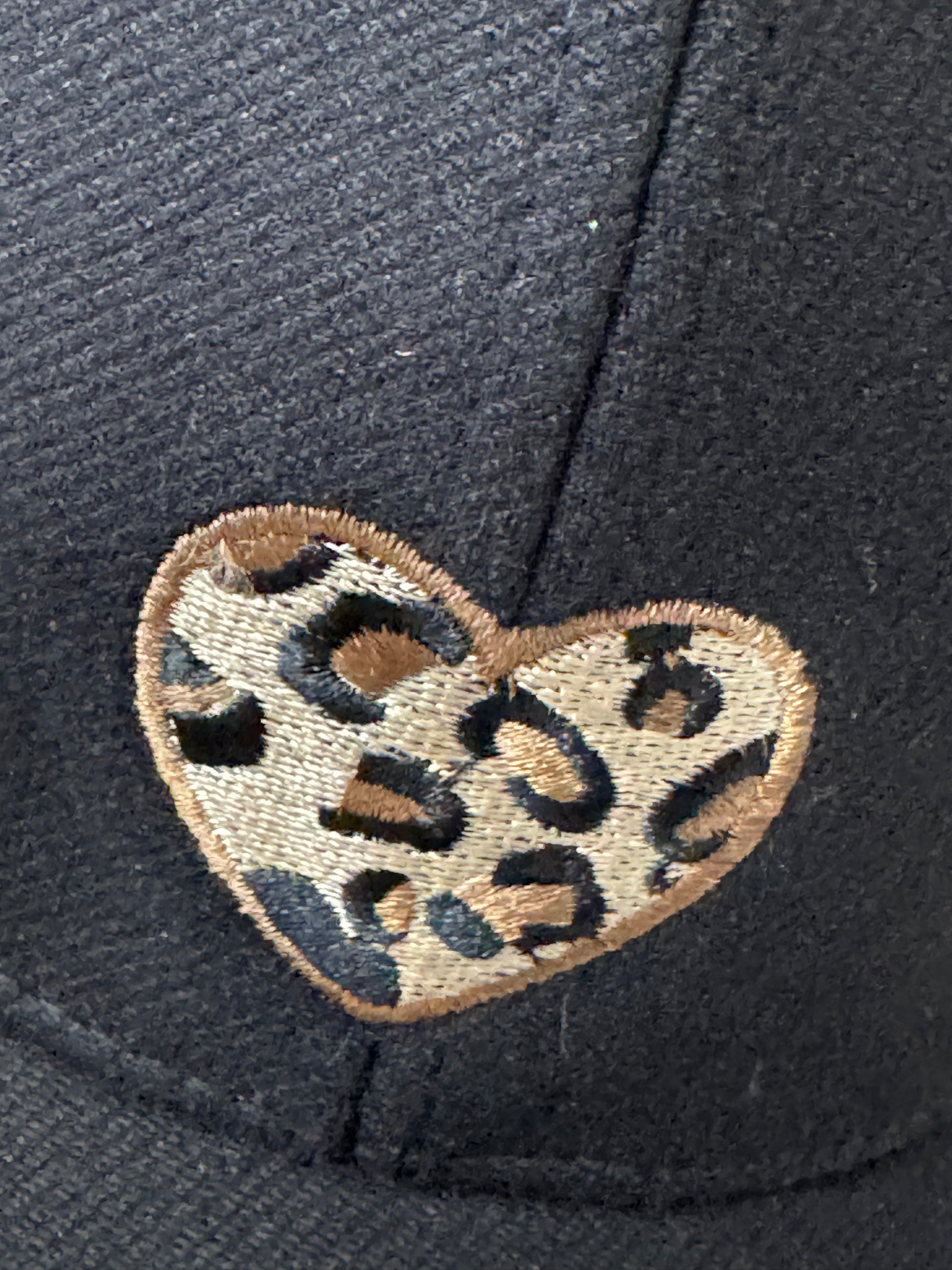 Casquette love noire