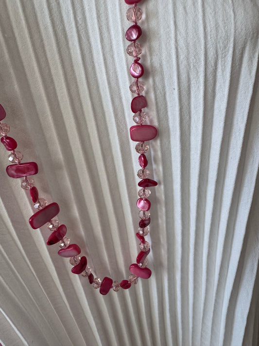 Collier perles roses/ fuchsia