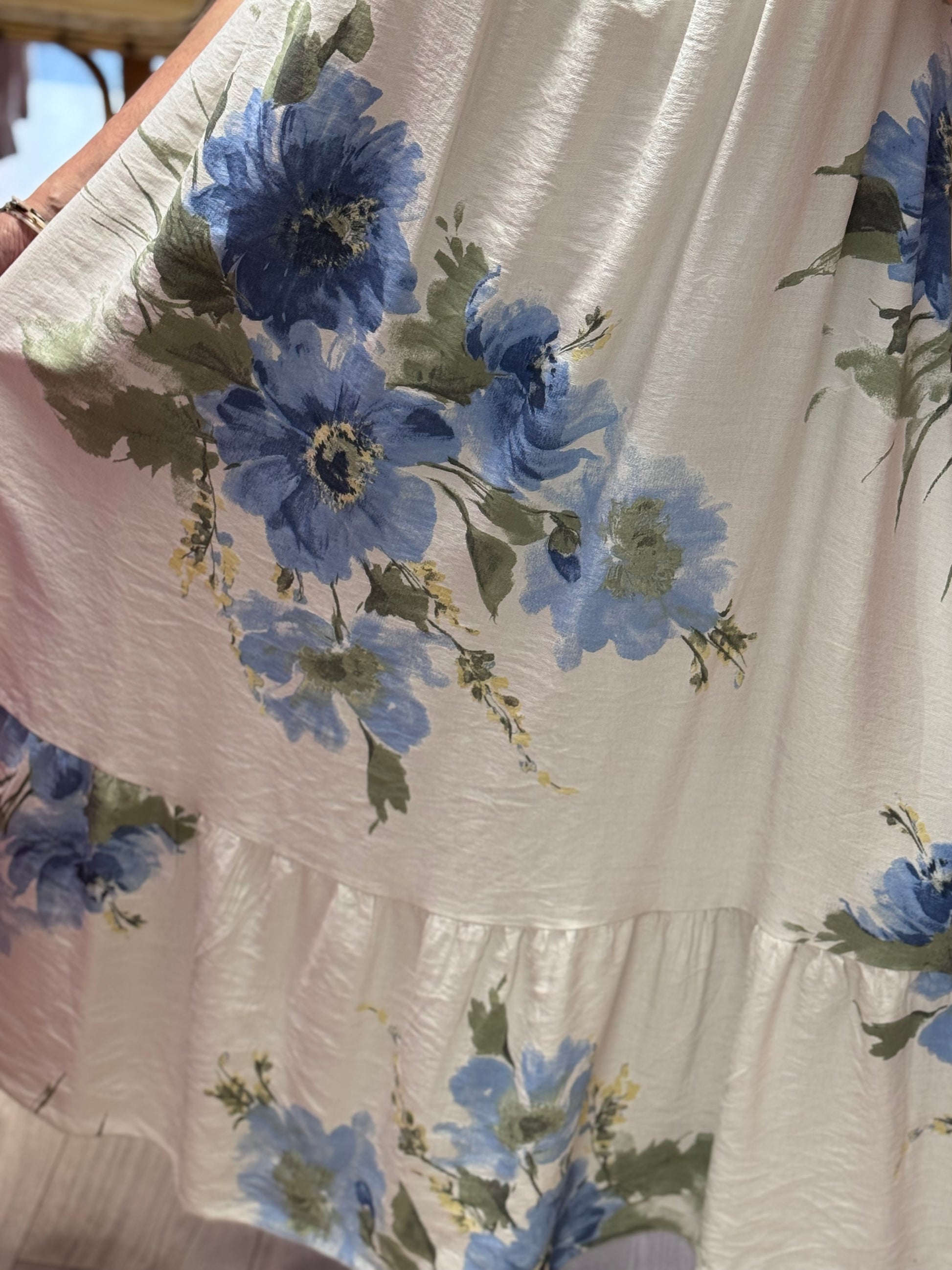 Robe longue fleurie blanche