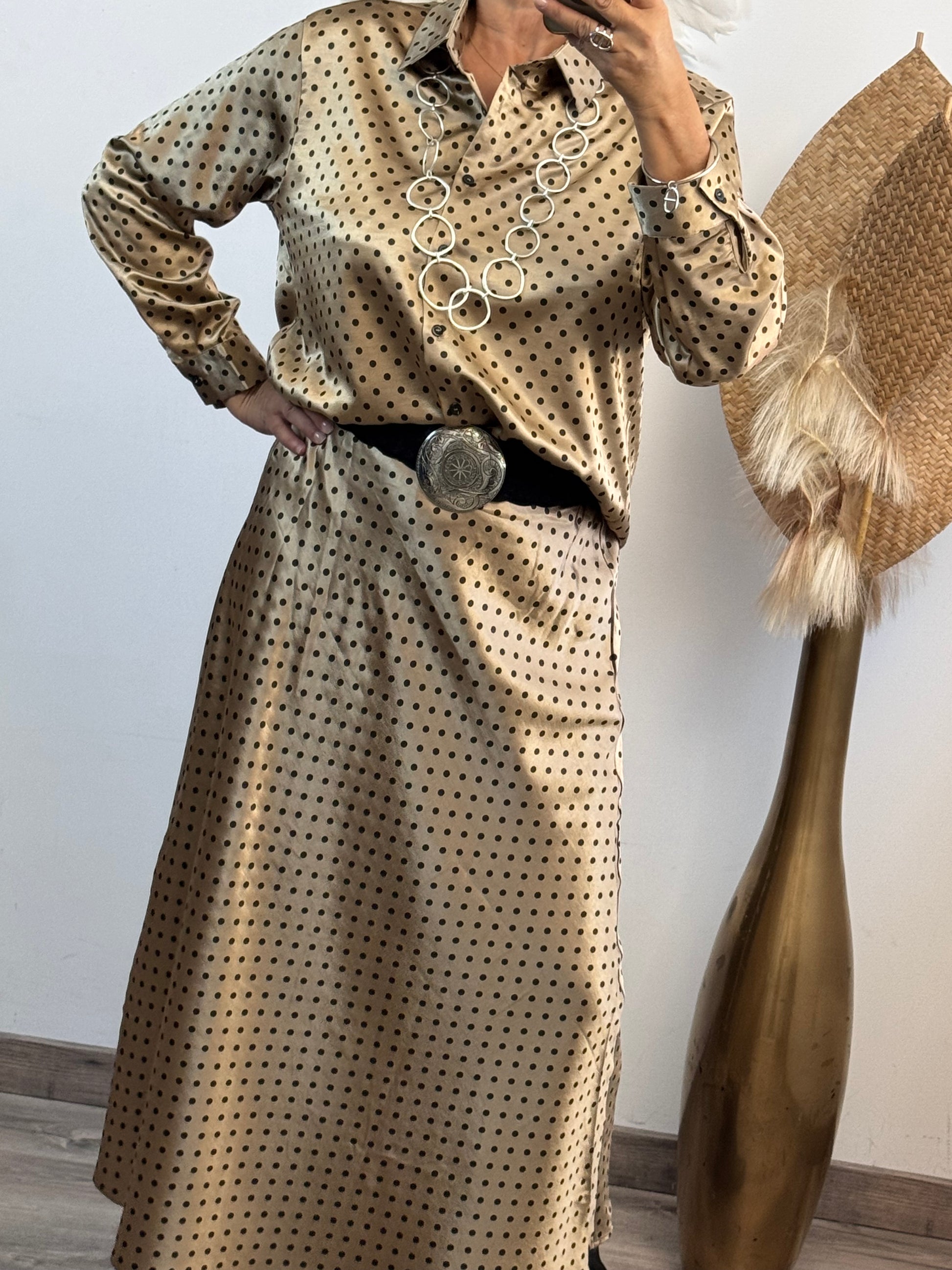 Ensemble jupe et chemise pois plusieurs tailles