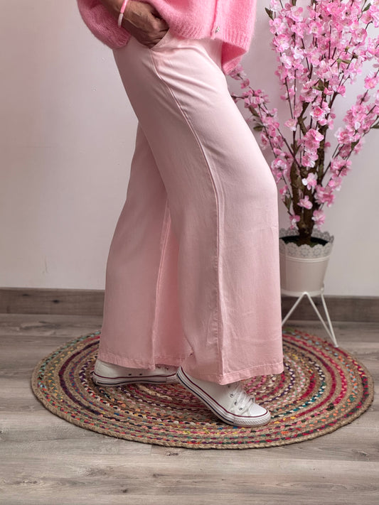 Pantalon fluide en lyocell rose pâle