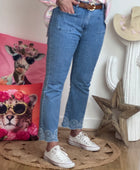 Jeans flare bleu clair brodé