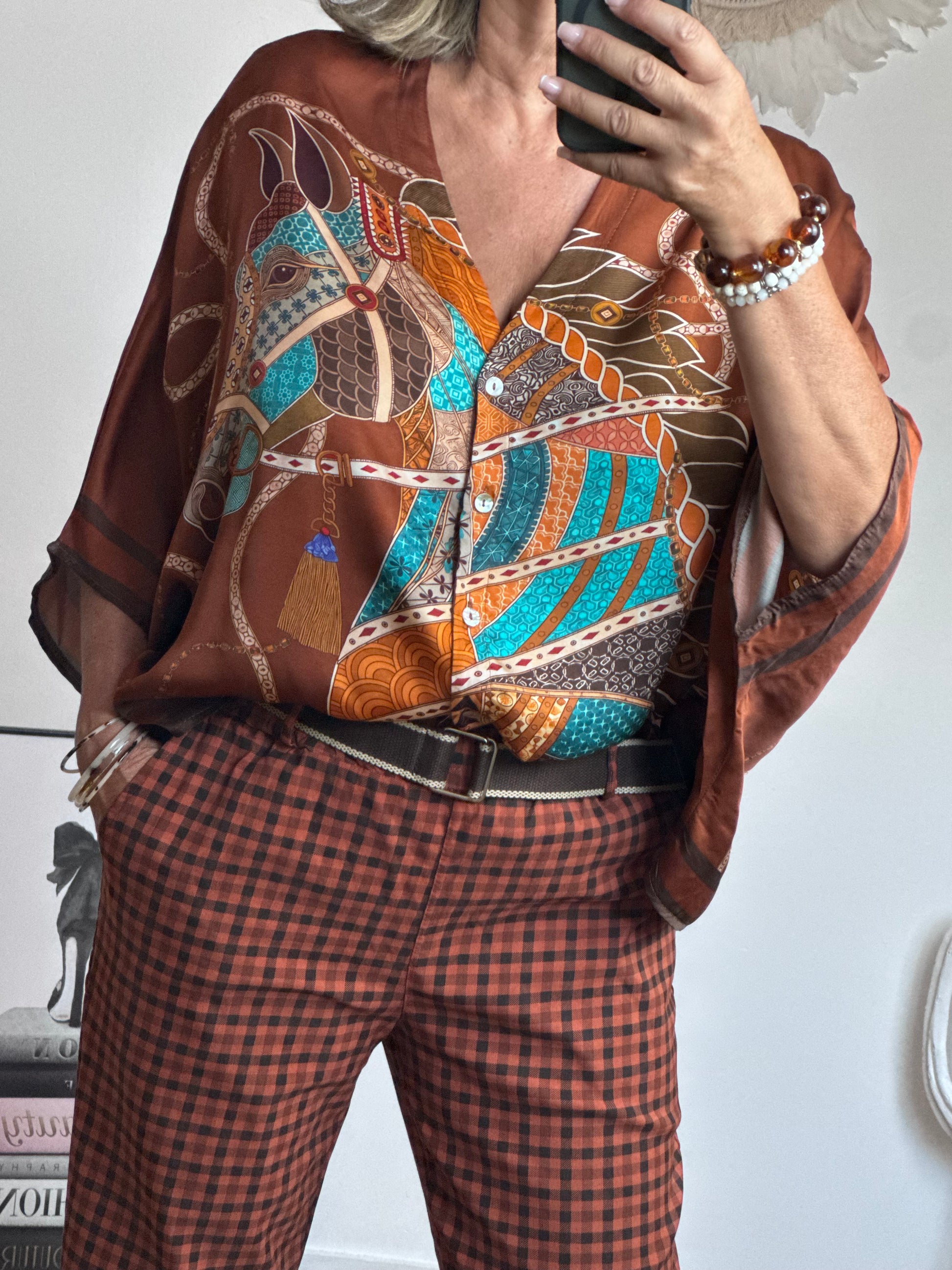 Blouse horse camel