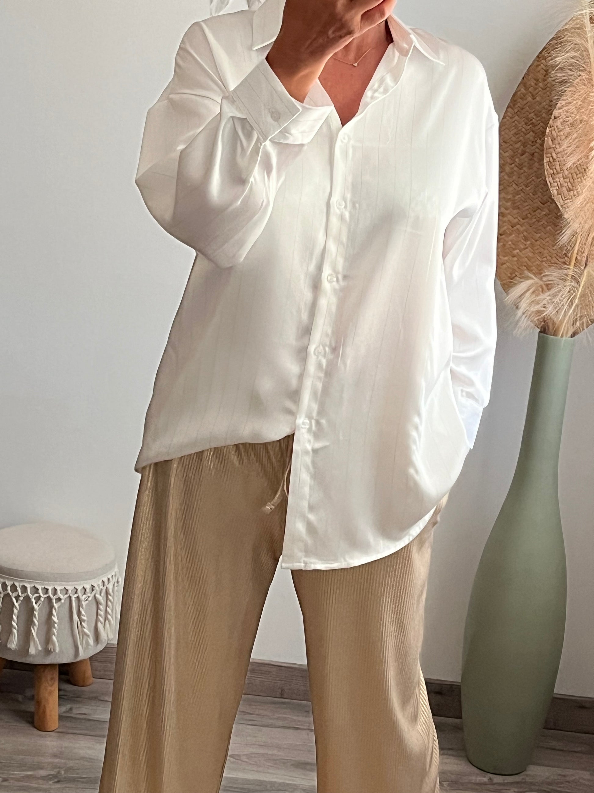 Chemise oversize longue blanche liseret brillant ✨
