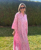Robe longue bandana et broderie rose