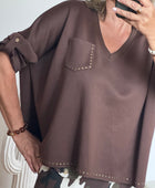 Pull marron rivets