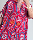Robe fluide fond rouge
